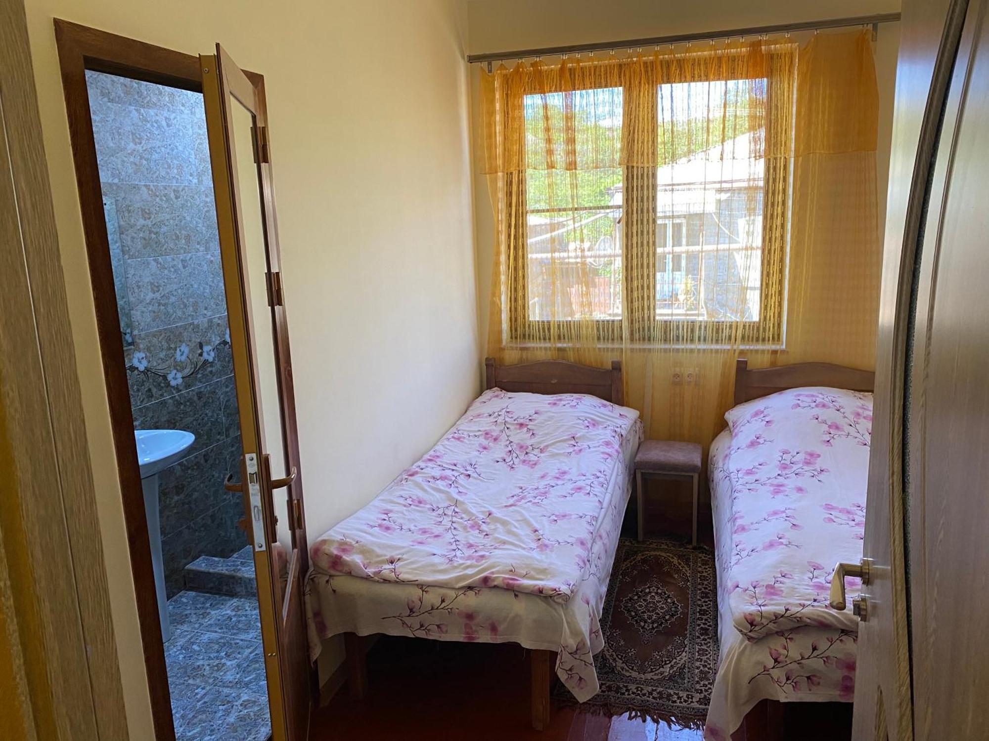 Karine B&B Yeghegnadzor Exterior foto